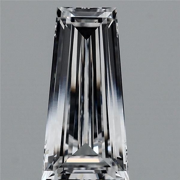 1.09 ct lab-grown Tapered baguette Diamond