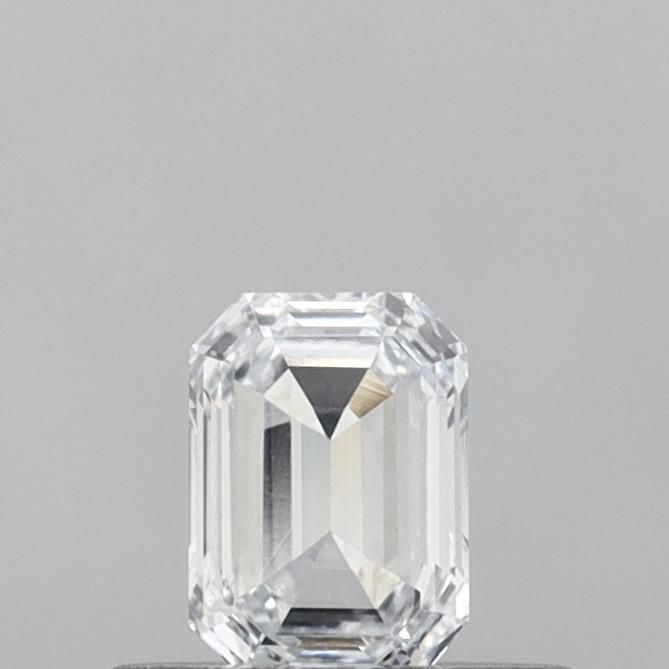 0.33 ct lab-grown Emerald Diamond