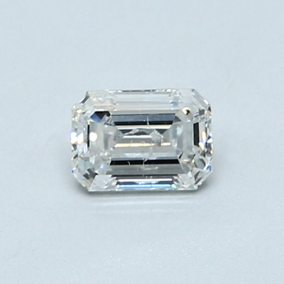 0.46 ct Emerald Diamond