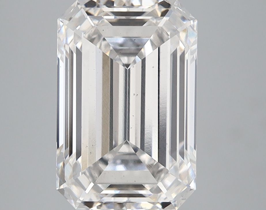 3.08 ct Emerald diamond
