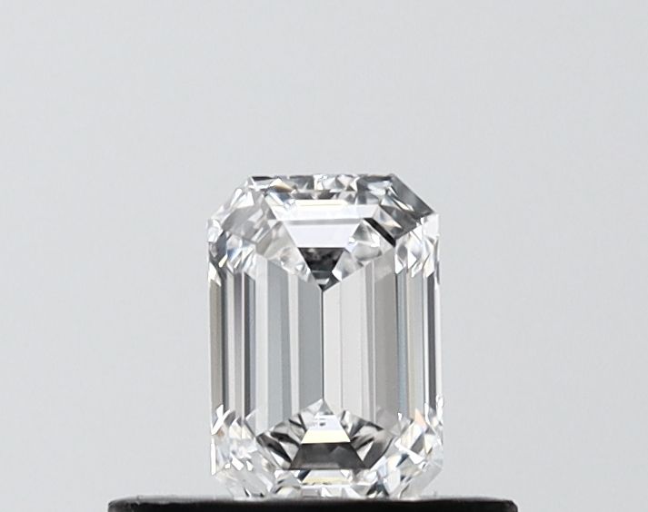 0.51 ct. emerald Lab Grown Diamond front image