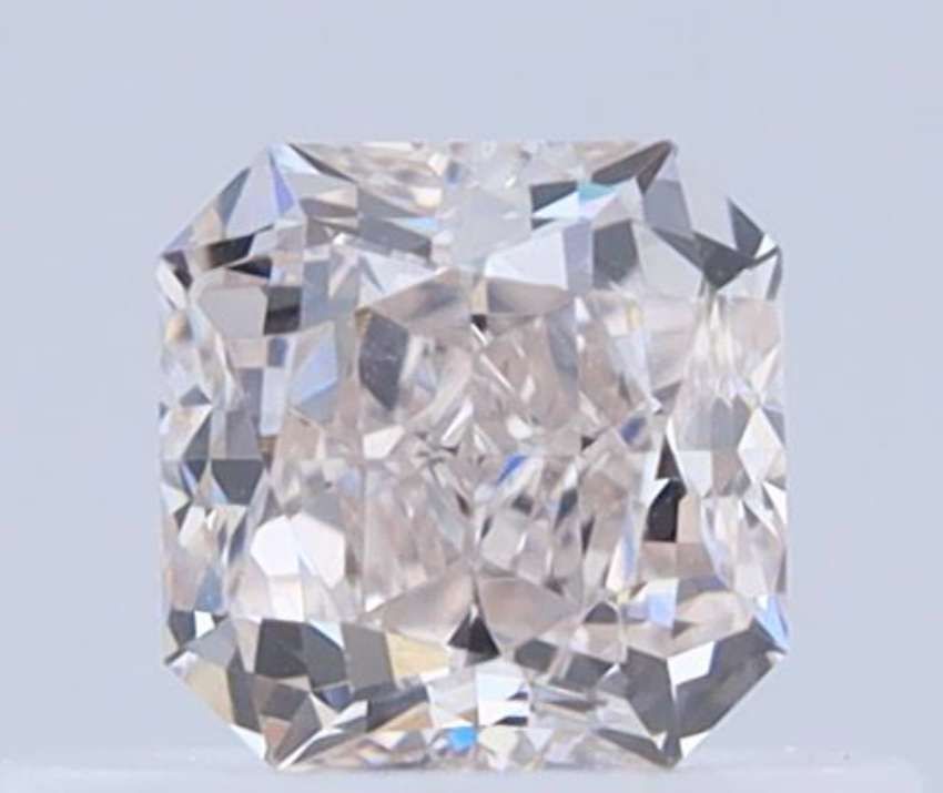 Diament 0.37 ct Very Light Pinkish Brown/VVS2