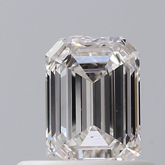 0.52 ct Emerald diamond