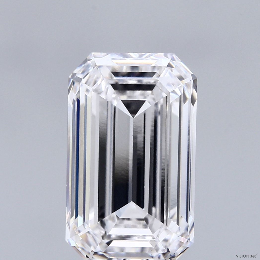 5.50 ct. emerald Lab Grown Diamond front image