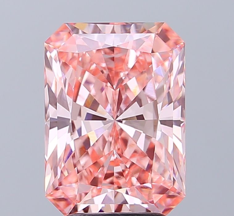 3.77 ct Radiant diamond