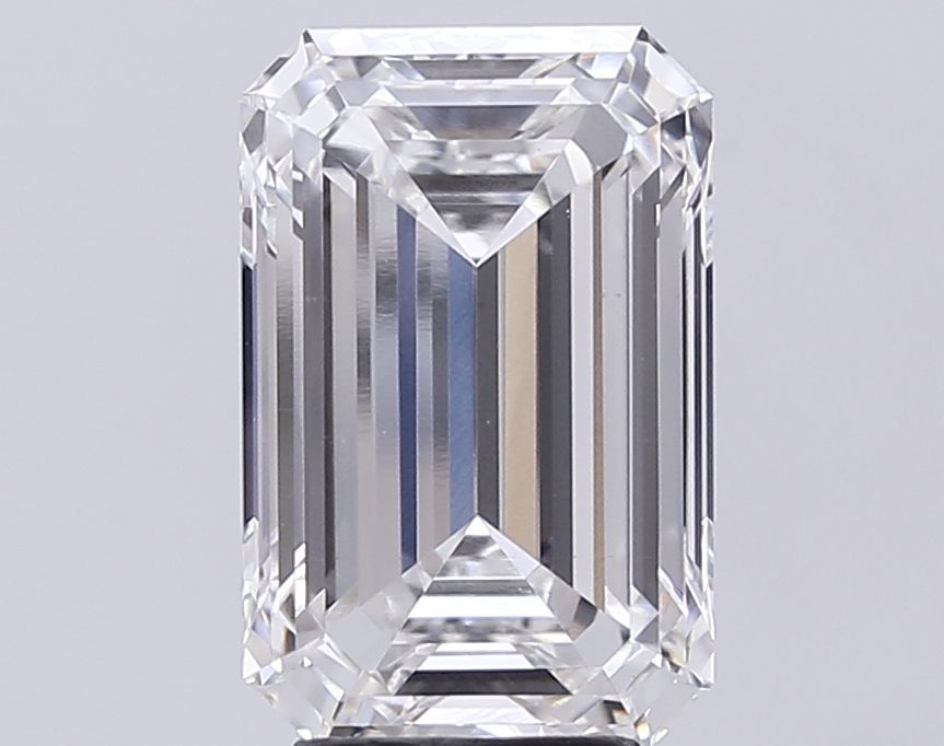 5.10 ct. emerald Lab Grown Diamond front image
