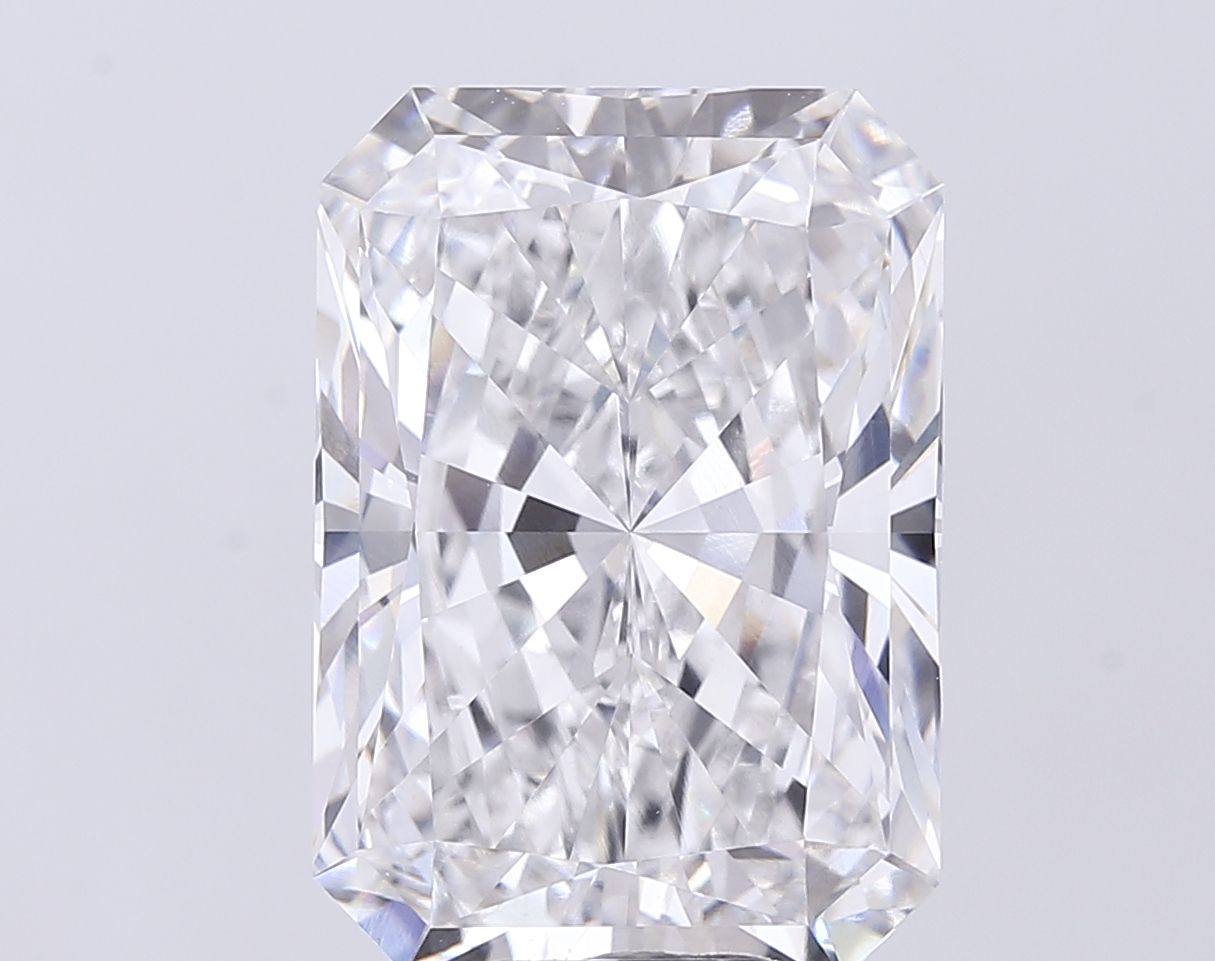 12.51 ct. radiant Lab Grown Diamond front image