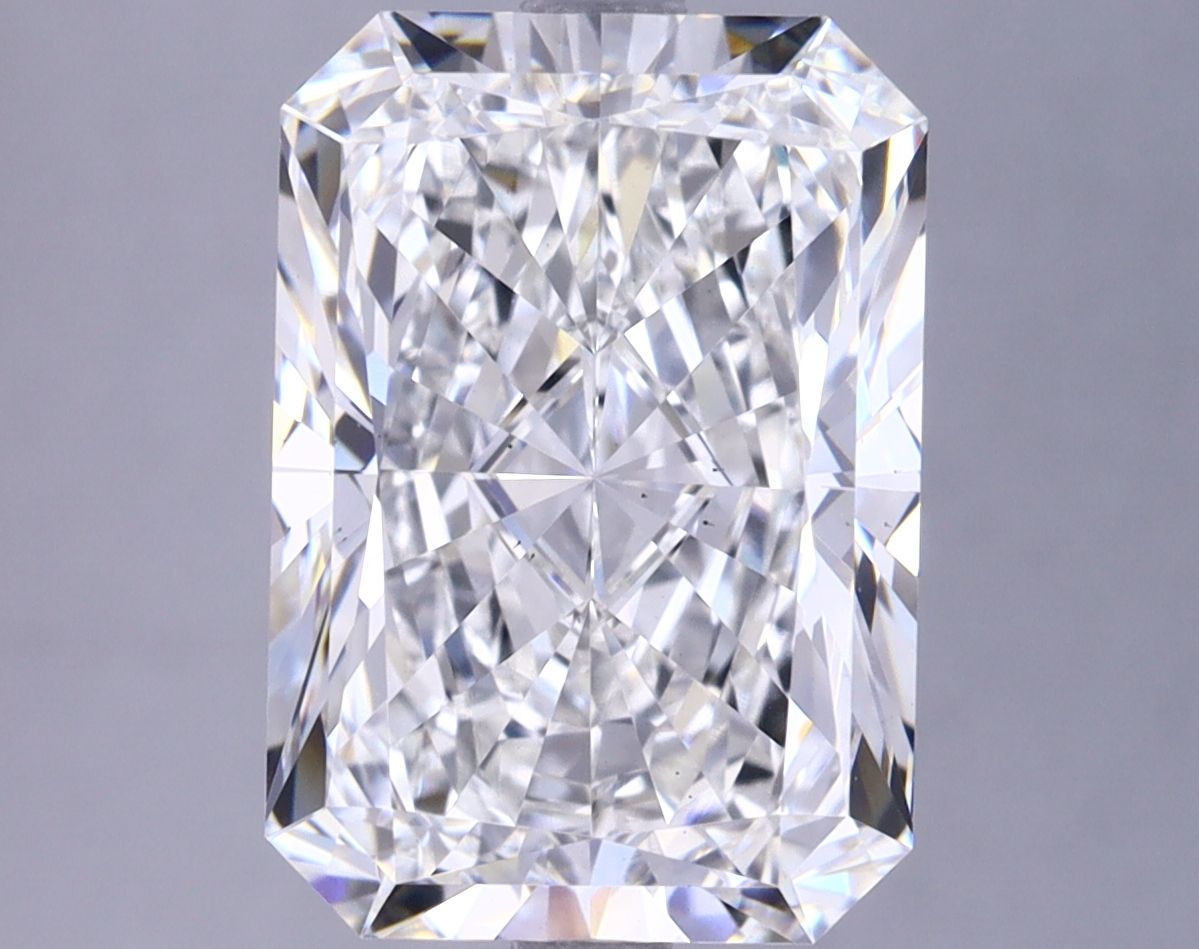 5.73 ct. radiant Lab Grown Diamond front image