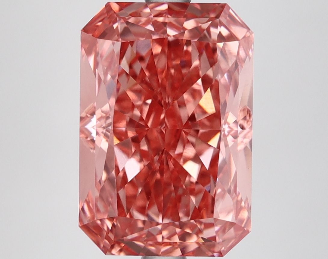 4.72 ct. radiant Lab Grown Diamond front image