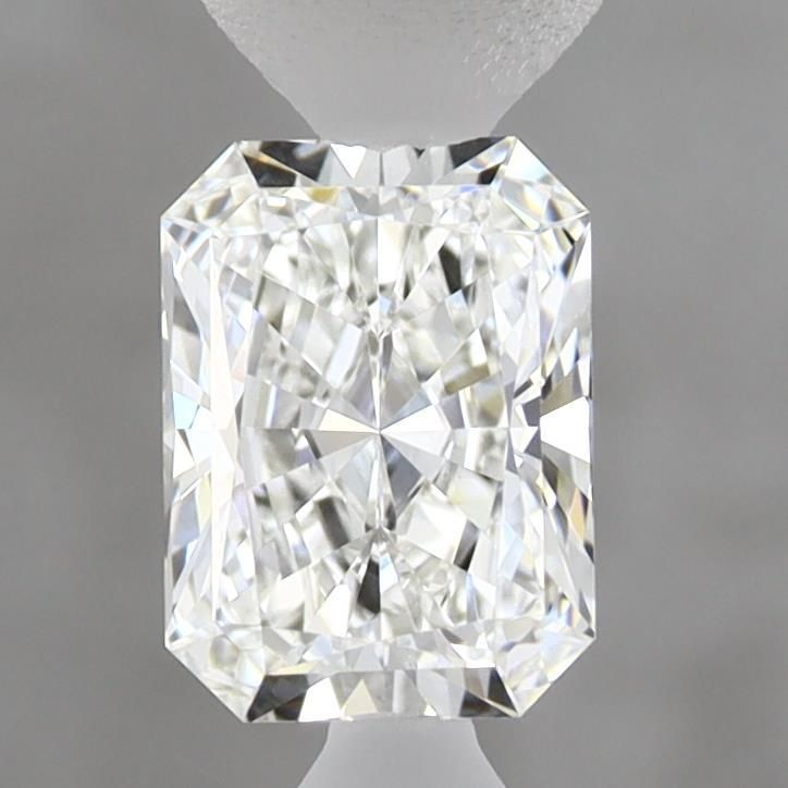 0.89 ct Radiant diamond