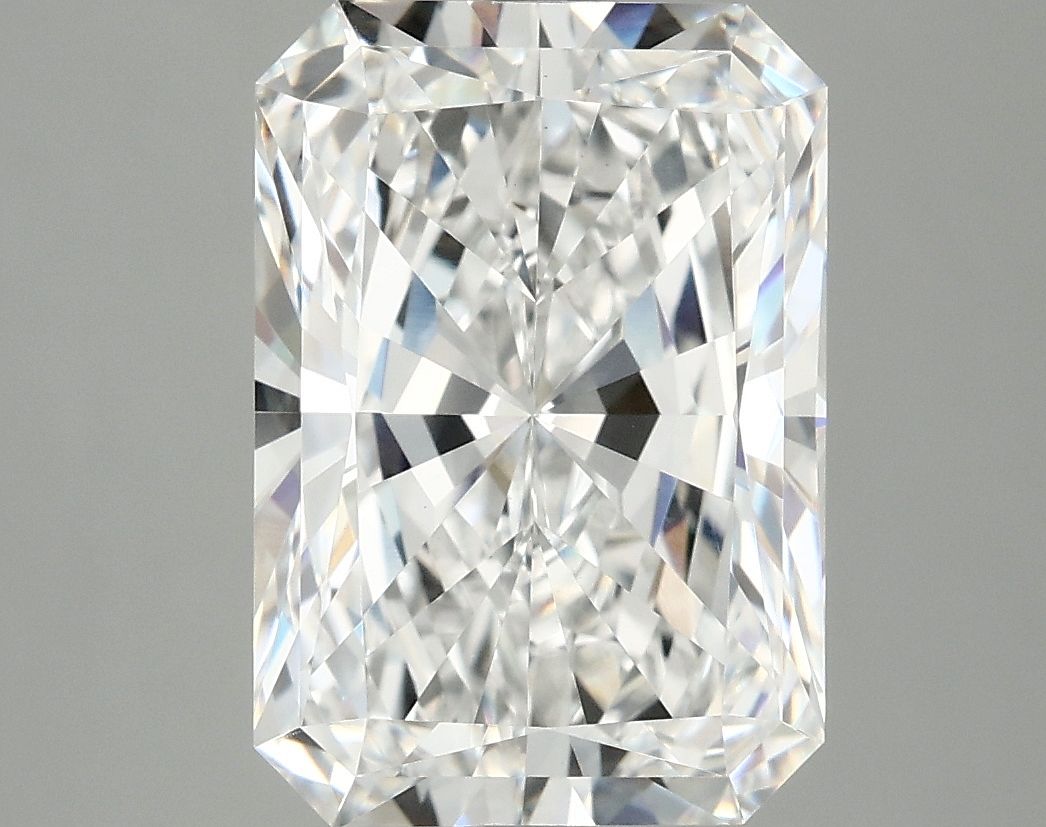 4.90 ct. radiant Lab Grown Diamond front image