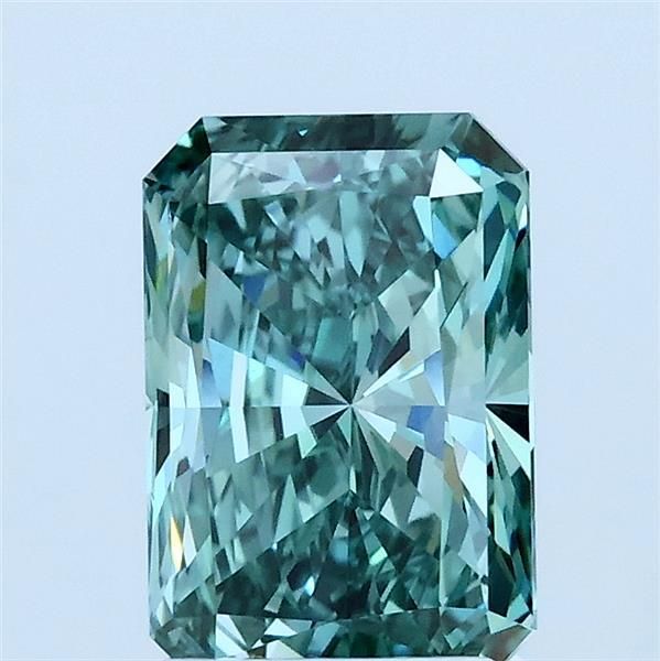 1.53 ct Radiant diamond
