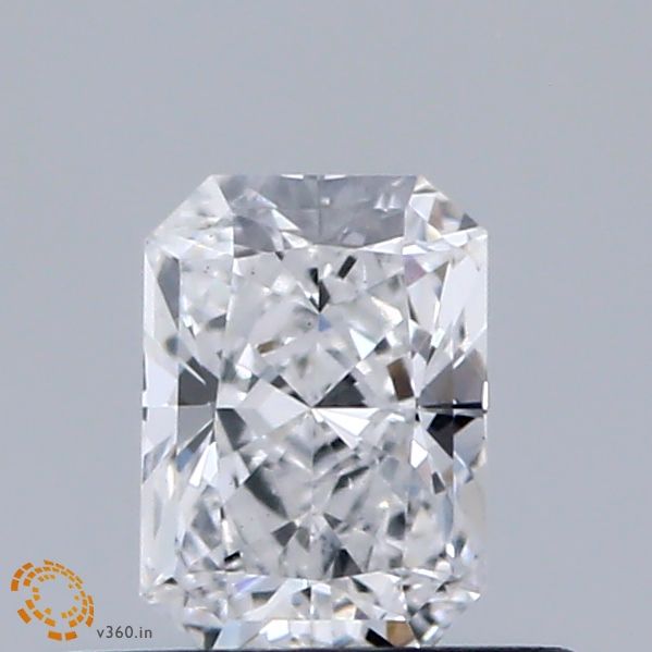 0.45 ct lab-grown Radiant Diamond