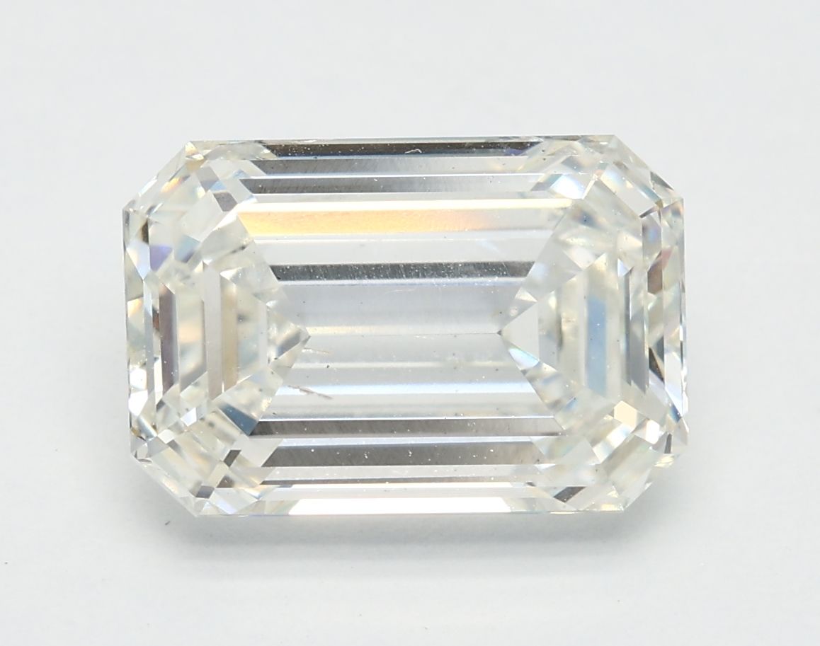 3.07 ct Emerald diamond