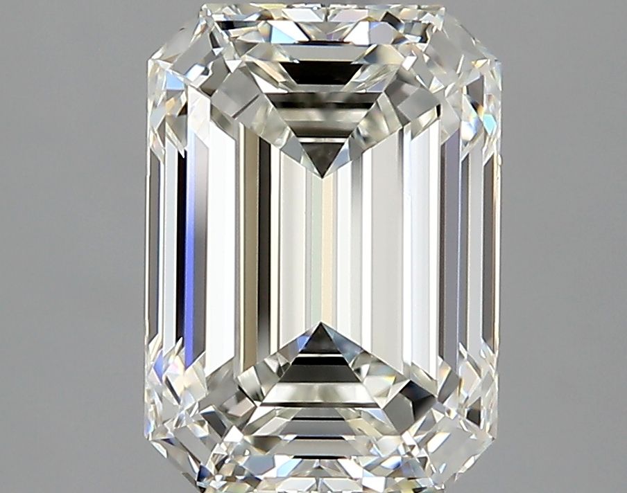 3.02 ct Emerald diamond