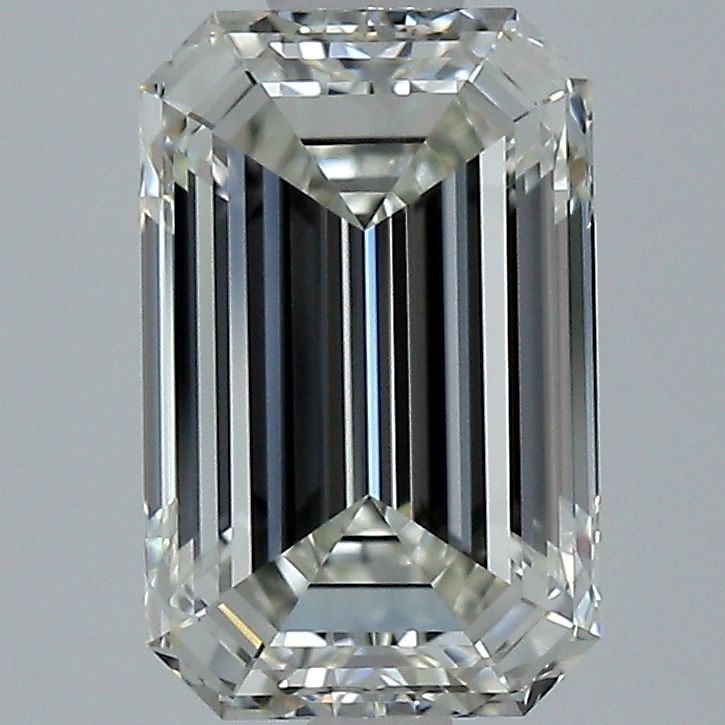 2.01 ct Emerald diamond