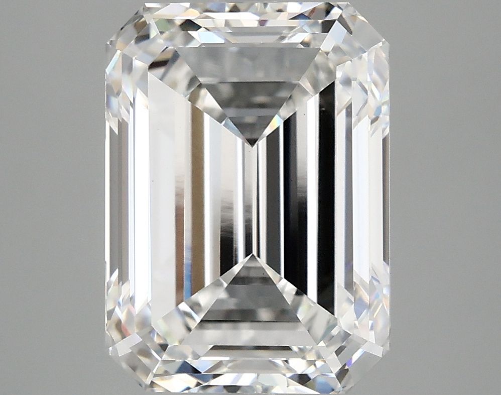 5.04 ct. emerald Lab Grown Diamond front image