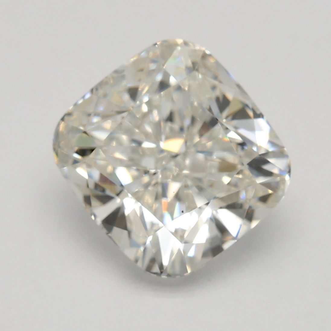 3.05 ct Cushion Modified diamond