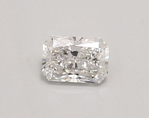 0.35 ct lab-grown Radiant Diamond
