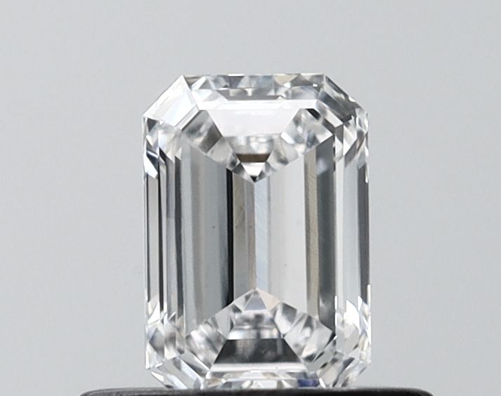 0.49 ct lab-grown Emerald Diamond