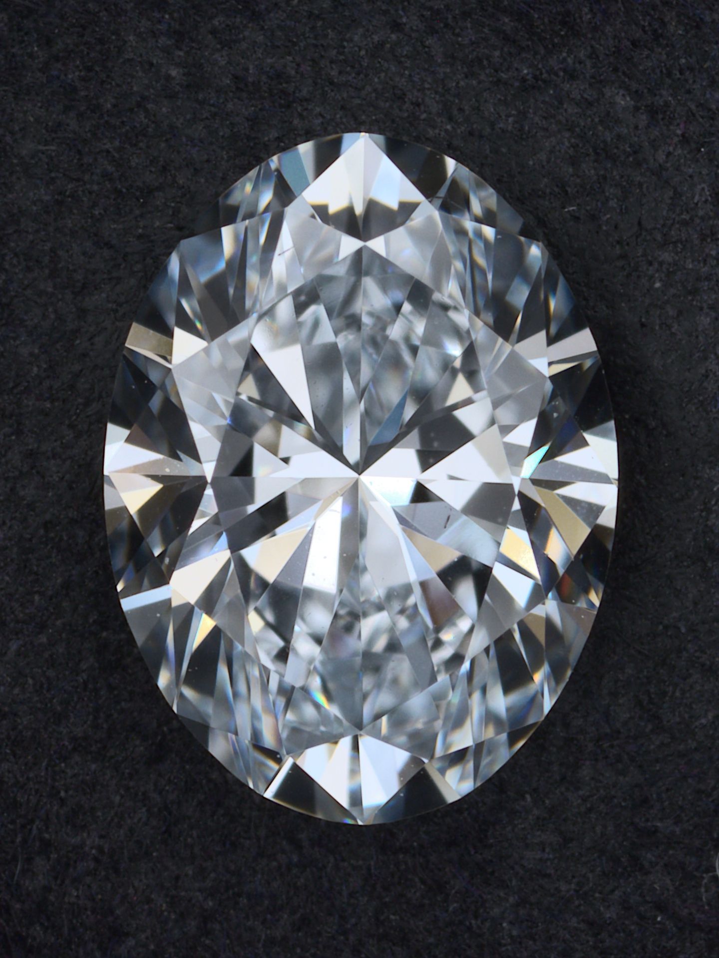 0.78 ct. oval Lab Grown Diamond front image