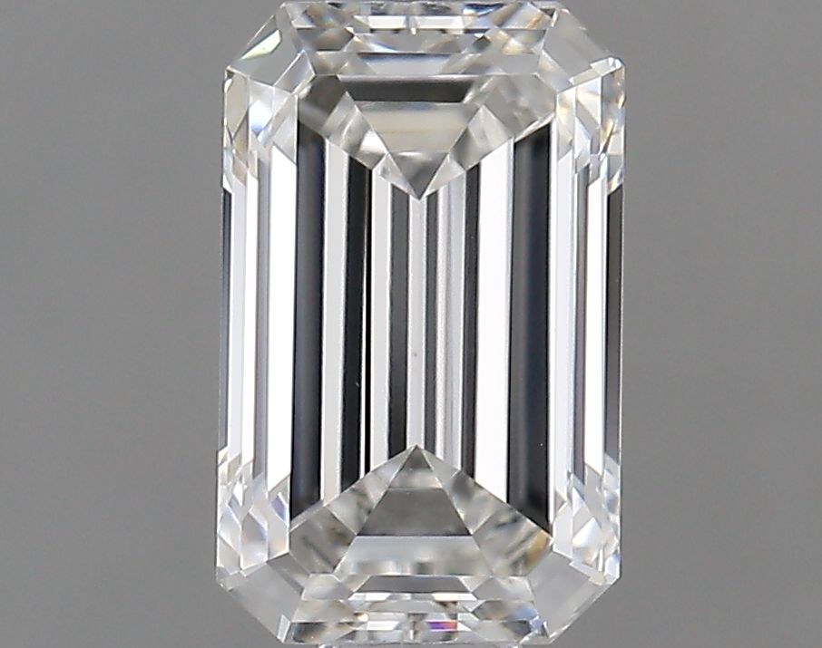 0.99 ct. emerald Lab Grown Diamond front image