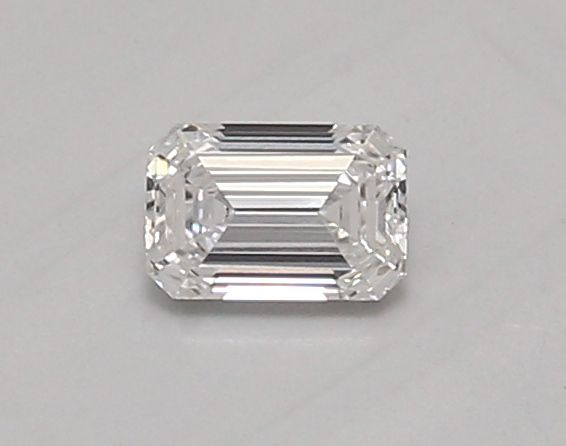 0.45 ct lab-grown Emerald Diamond