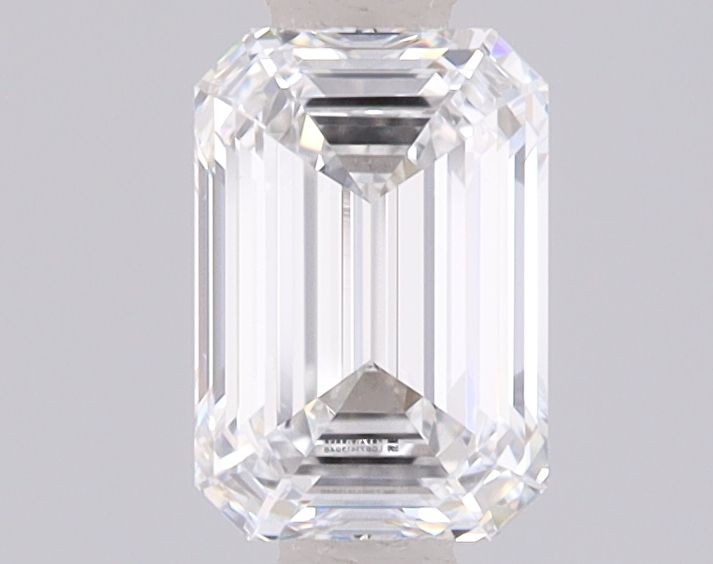 0.95 ct. emerald Lab Grown Diamond front image