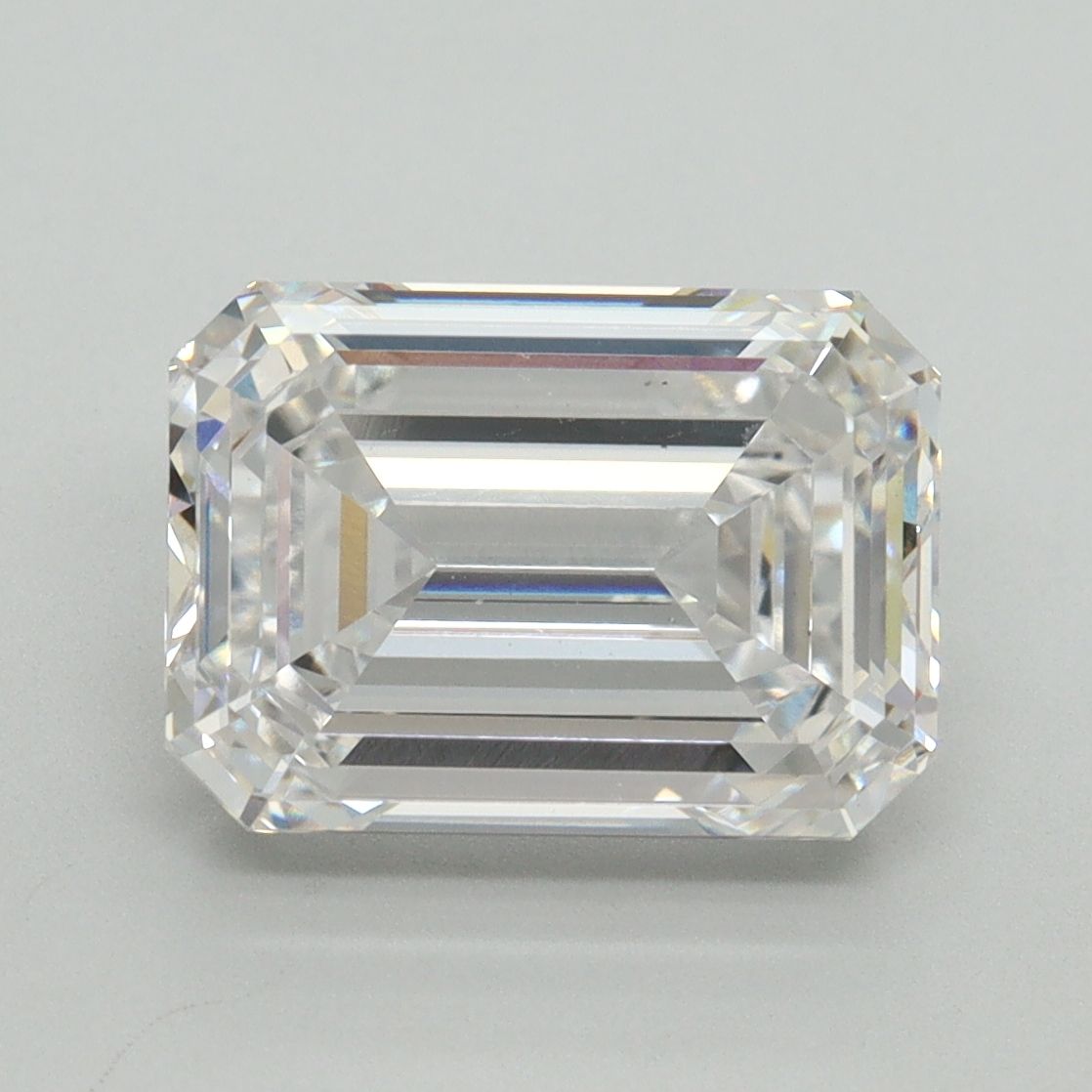 4.03 ct. emerald Lab Grown Diamond front image