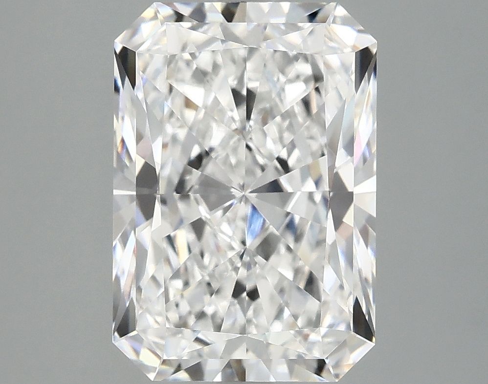 4.19 ct. radiant Lab Grown Diamond front image