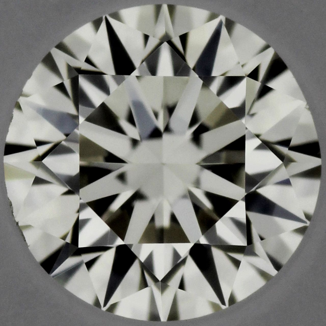0.30 ct Round Natural Diamond