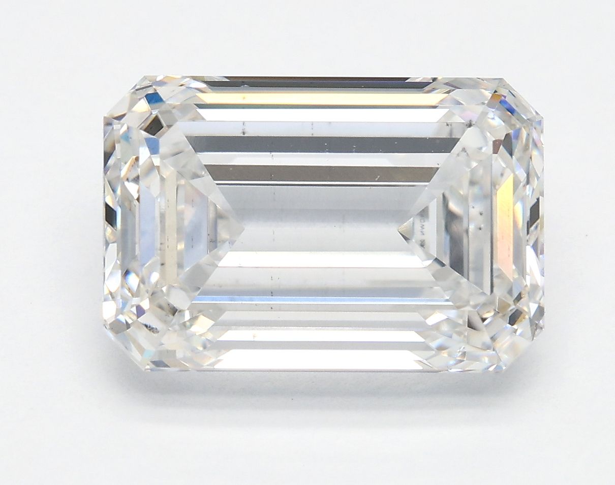 4.55 ct. emerald Lab Grown Diamond front image