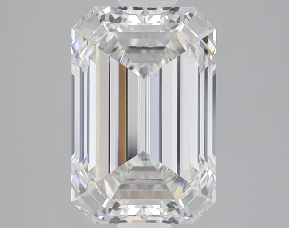 3.23 ct Emerald diamond