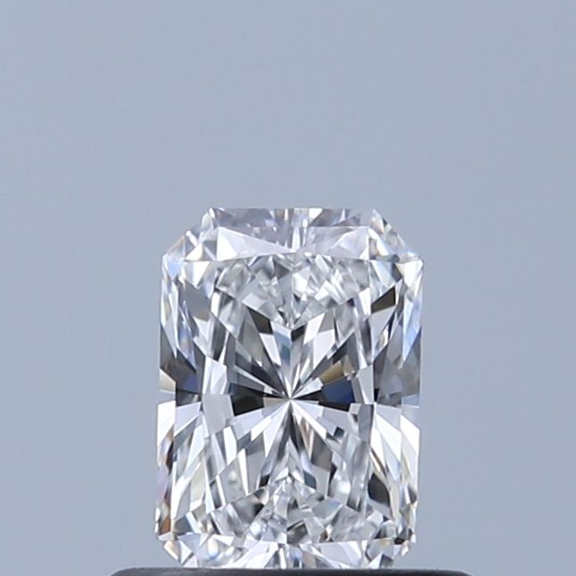 0.5 ct lab-grown Radiant Diamond