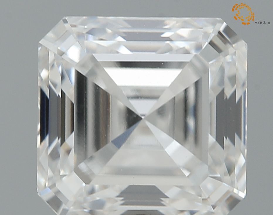 3.52 ct Square Emerald diamond