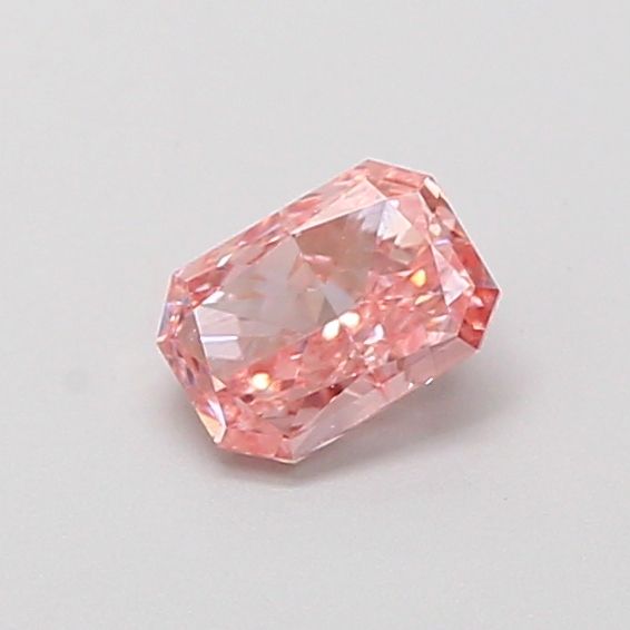 0.39 ct Radiant diamond
