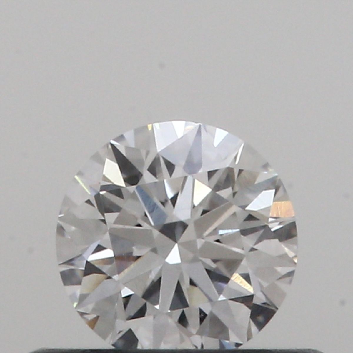 0.34ct Round diamond