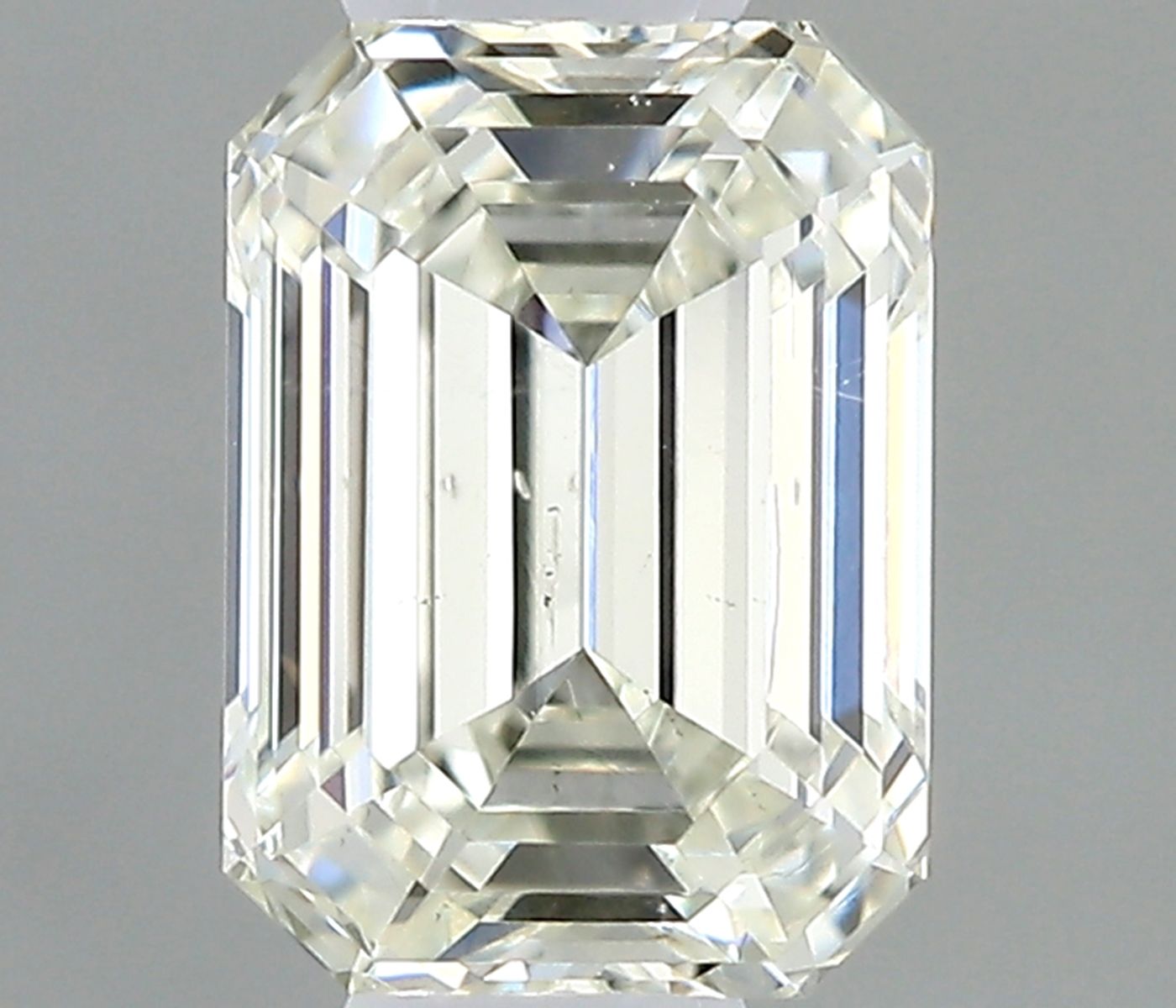 0.38 ct Emerald Diamond
