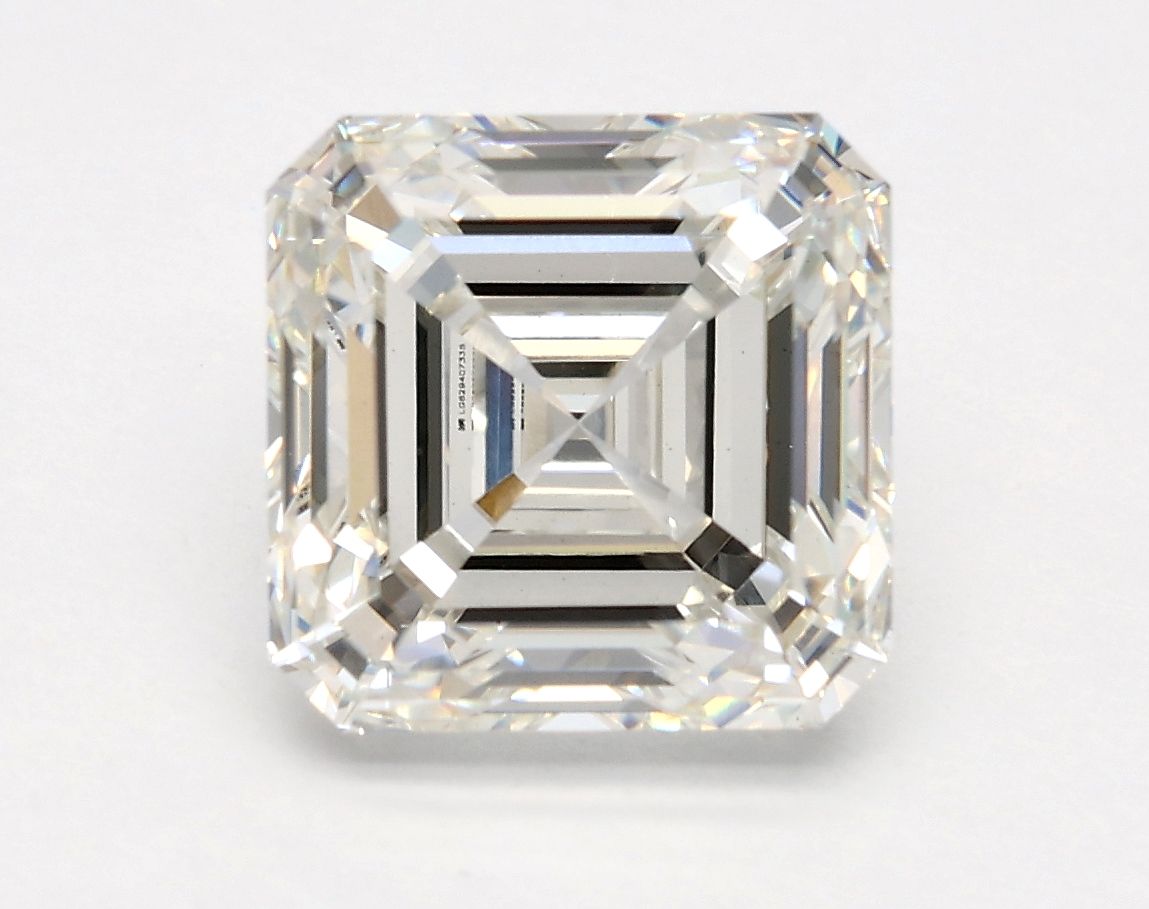 3.29 ct Square Emerald diamond
