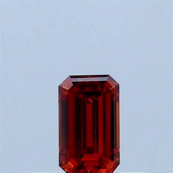 0.28 ct lab-grown Emerald Diamond