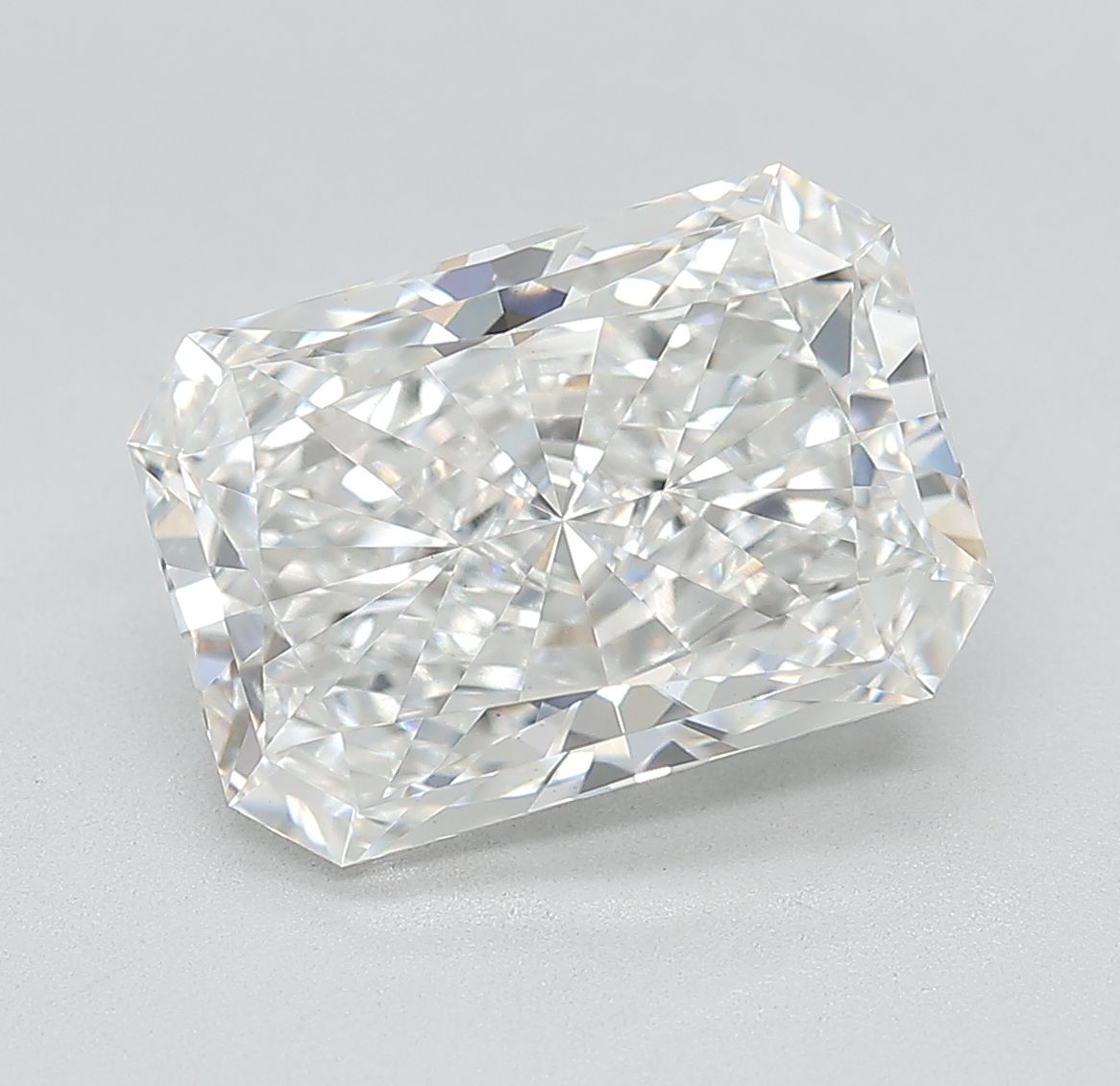 4.91 ct. radiant Lab Grown Diamond front image