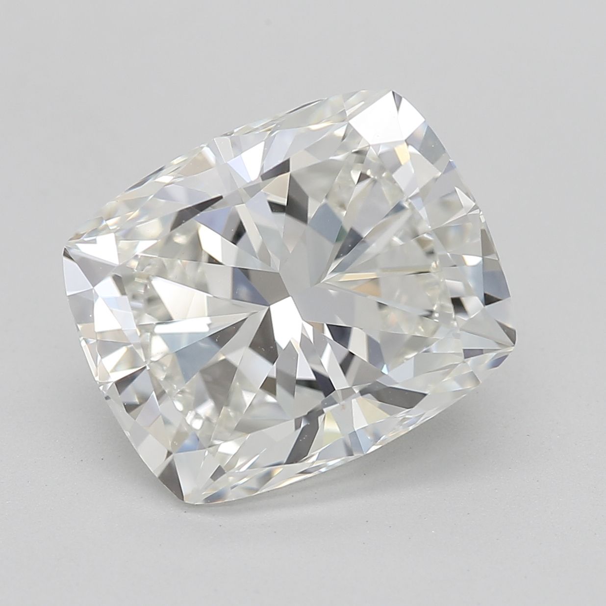 3.07 ct Cushion Brilliant diamond