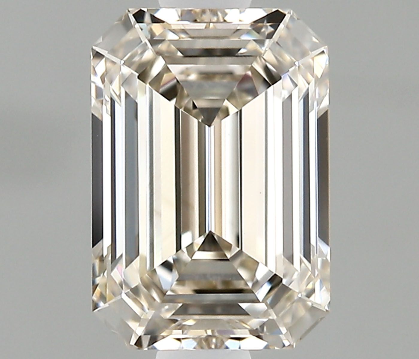 1.13 ct Emerald diamond
