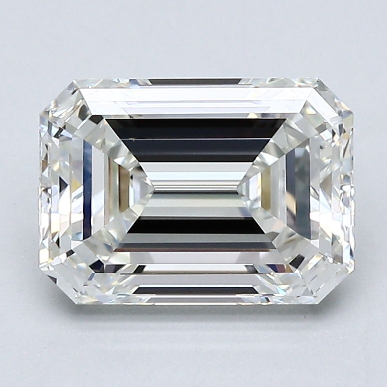 2.30 ct Emerald diamond