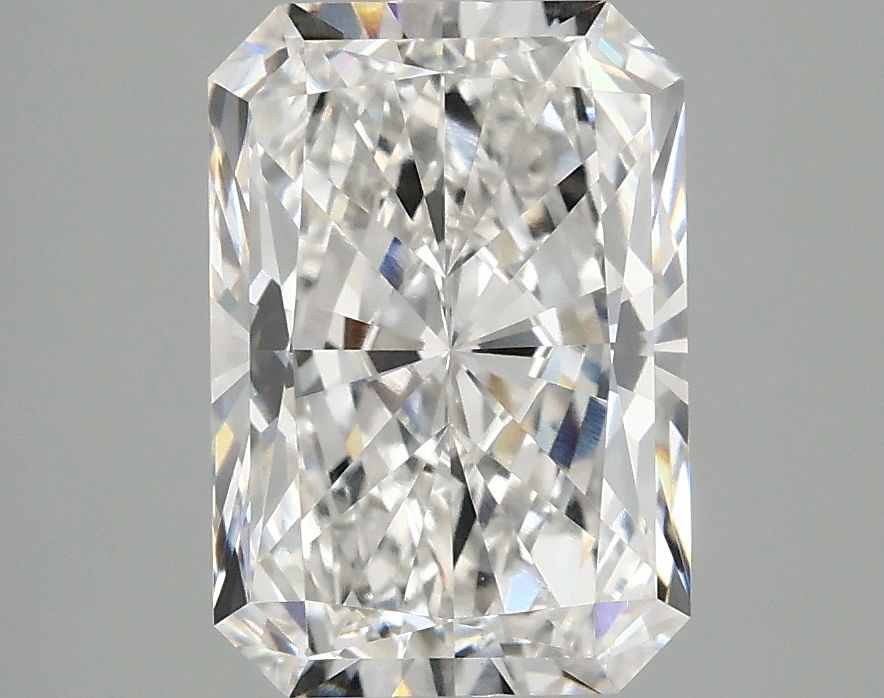 2.88 ct. radiant Lab Grown Diamond front image