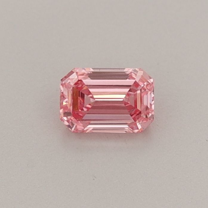 0.26 ct lab-grown Emerald Diamond