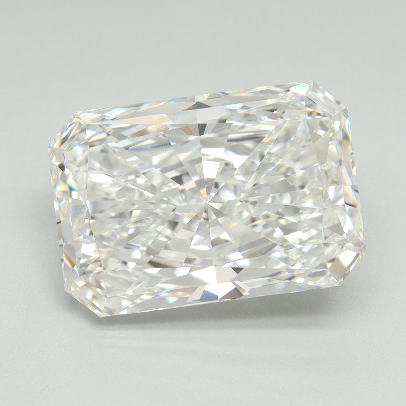 7.05 ct. radiant Lab Grown Diamond front image