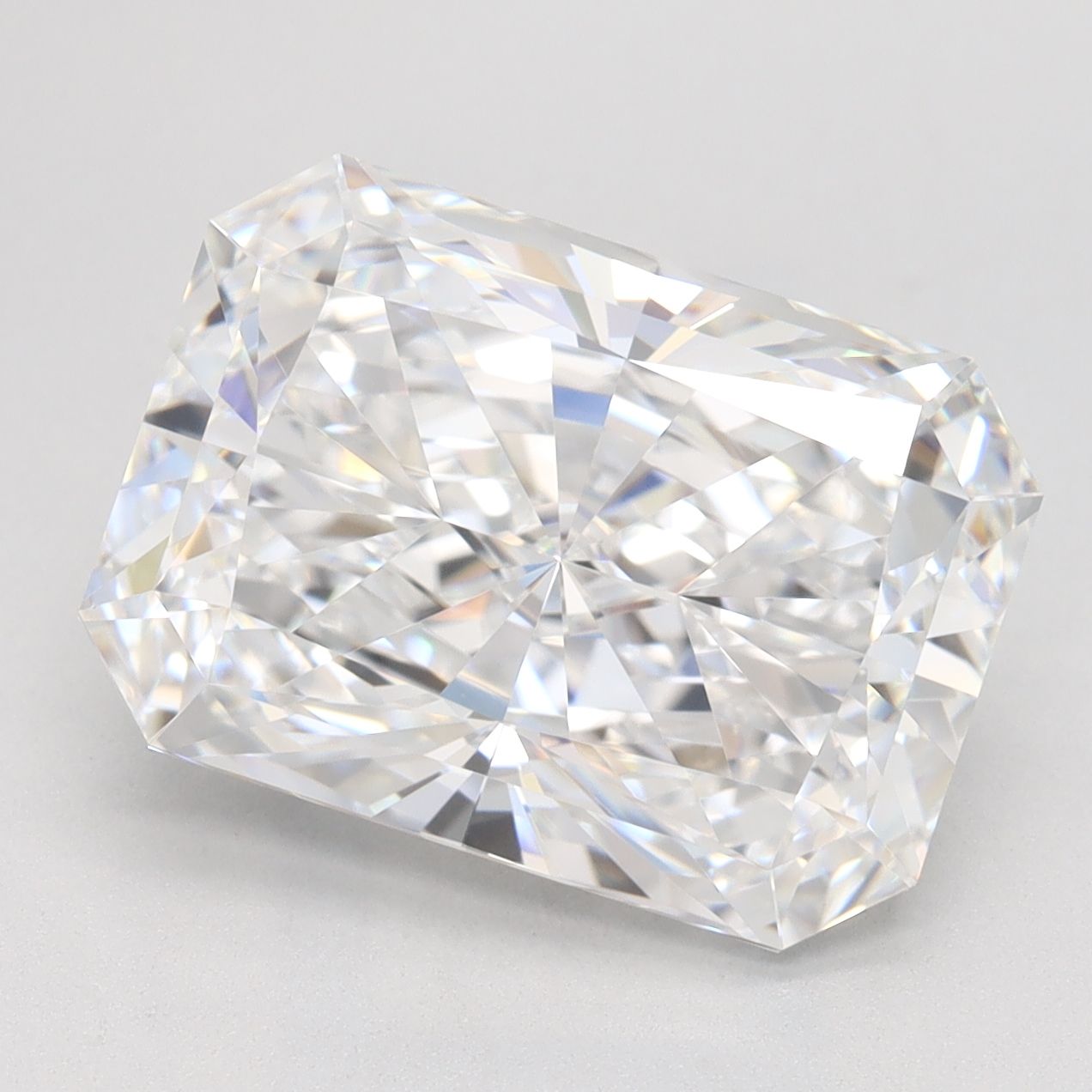 5.27 ct. radiant Lab Grown Diamond front image