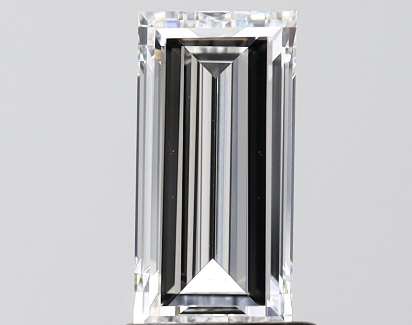 1.50 ct Baguette diamond