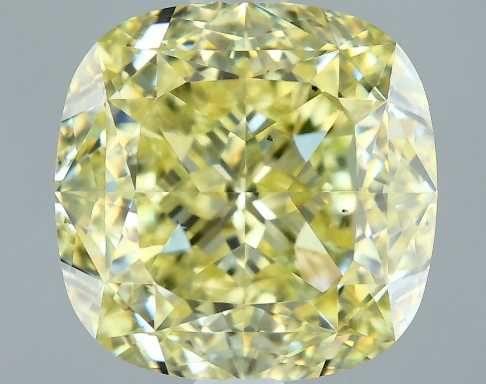 2.01 ct Cushion Brilliant diamond